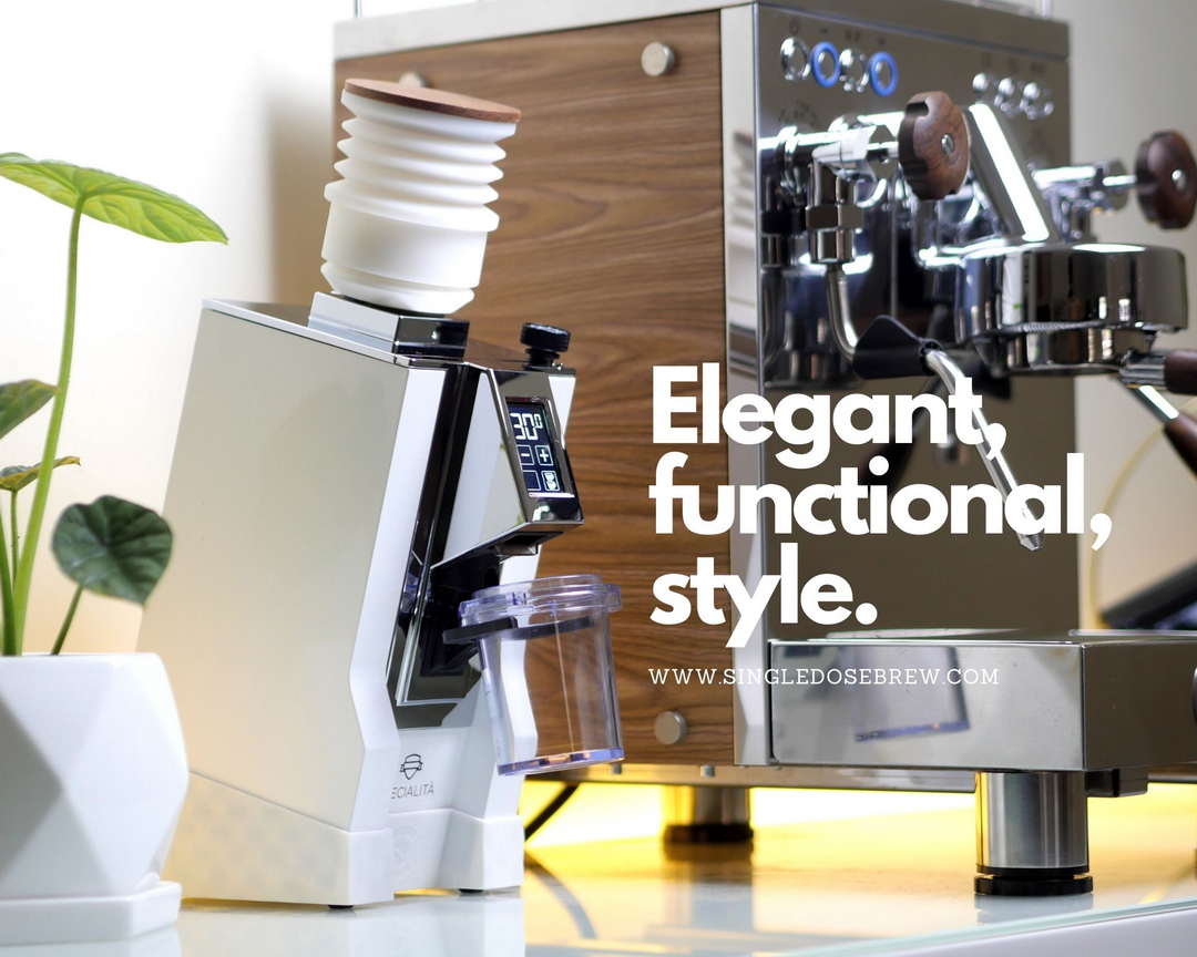 https://www.singledosebrew.com/images/store/product/accessories/eureka-mignon-incline-stand/eureka-mignon-incline-stand-tilt-angled-base-single-dose-diamond-texture-surface-elegant-functional.jpg